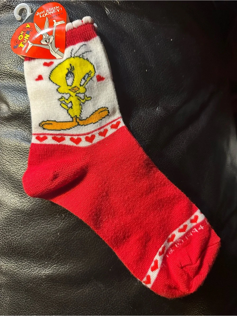 RARE Vintage Warner Bros. Looney Tunes Tweety Socks NWT Red Hearts Women’s 6-11